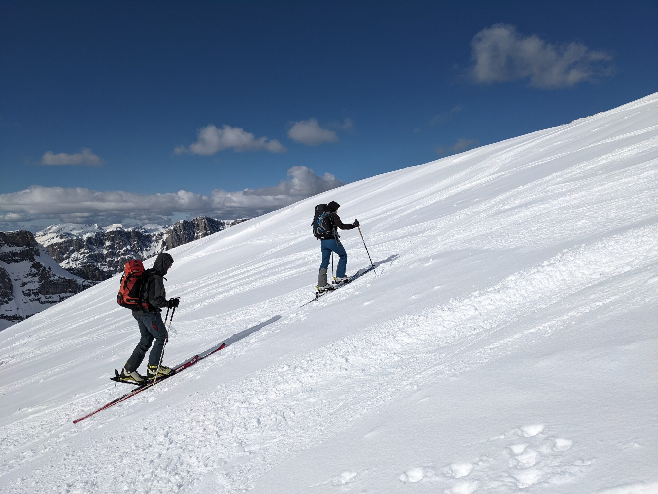 2-Tages-Skitour in den Alpen